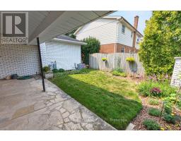 1 MILFORD CRESCENT - 32