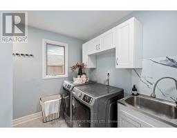 12 SPENCER CRESCENT - 16