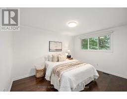 12 SPENCER CRESCENT - 24