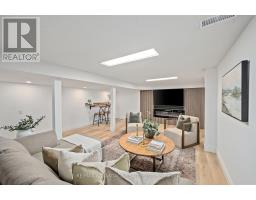 12 SPENCER CRESCENT - 26
