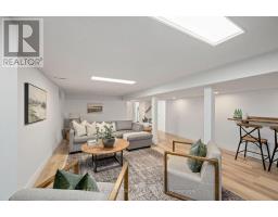 12 SPENCER CRESCENT - 27