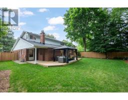 12 SPENCER CRESCENT - 36