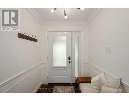 12 SPENCER CRESCENT - 4