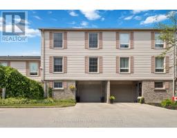 423 EVERGLADE CRESCENT - 2