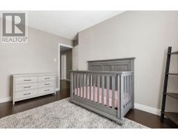 423 EVERGLADE CRESCENT - 22