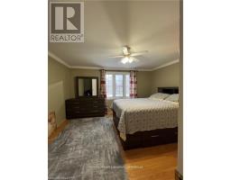 60 - 44 HOMESTEAD CRESCENT - 8