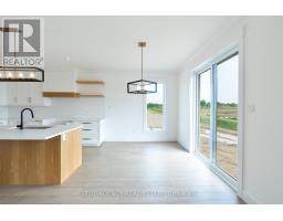 3112 REGIMENT ROAD W - 4