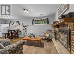 4 ARCHER CRESCENT - 23