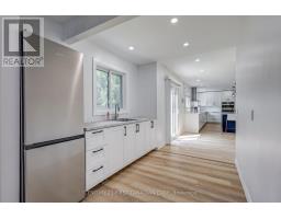 123 HILLSMOUNT CRESCENT - 27