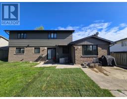 123 HILLSMOUNT CRESCENT - 42