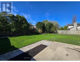 123 HILLSMOUNT CRESCENT - 47