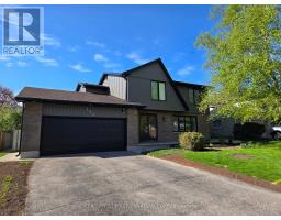123 HILLSMOUNT CRESCENT - 5