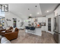 392 LARRY STREET - 13