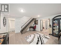 392 LARRY STREET - 27