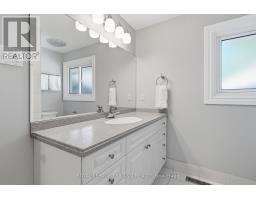 5 QUEEN MARY CRESCENT - 41