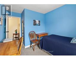 110 - 70 FIDDLERS GREEN ROAD - 17