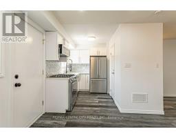 22 - 1725 ERNEST AVENUE - 11