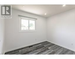 22 - 1725 ERNEST AVENUE - 17