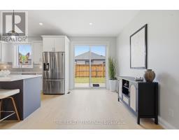 8 - 383 DAVENTRY WAY - 19