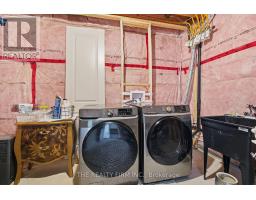 8 - 383 DAVENTRY WAY - 41