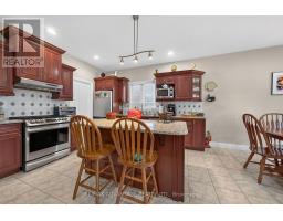 8 WILLARD CRESCENT - 10