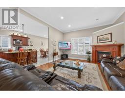 8 WILLARD CRESCENT - 15