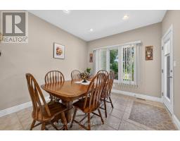 8 WILLARD CRESCENT - 16