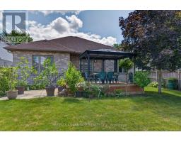 8 WILLARD CRESCENT - 31