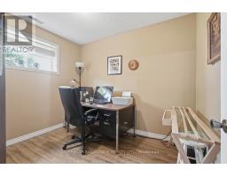 223 ARDSLEY CRESCENT - 29