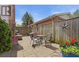 223 ARDSLEY CRESCENT - 33