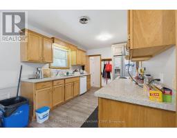 478 COOMBS AVENUE - 14