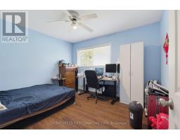 478 COOMBS AVENUE - 17