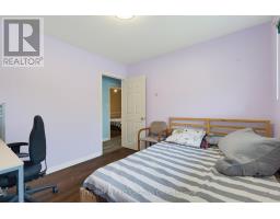478 COOMBS AVENUE - 20