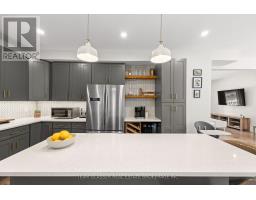 152 WONHAM STREET S - 18