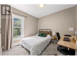 152 WONHAM STREET S - 25