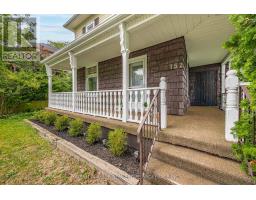 152 WONHAM STREET S - 4