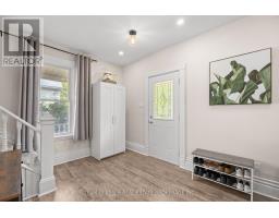 152 WONHAM STREET S - 6