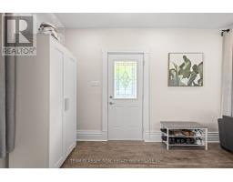 152 WONHAM STREET S - 7