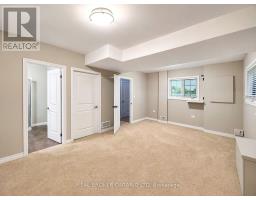 52 - 1054 OAKCROSSING GATE - 25