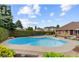 57 VALLEYVIEW CRESCENT - 39