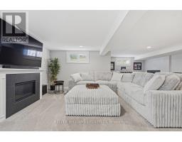3 - 2290 TORREY PINES WAY - 37