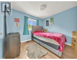 37 ACTIVA AVENUE - 27