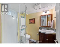 536 ADEVON AVENUE - 33