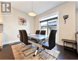 1934 JIM HEBB WAY - 14