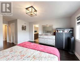 1934 JIM HEBB WAY - 19
