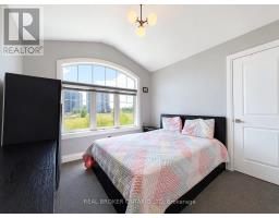 1934 JIM HEBB WAY - 26