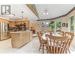462 AMBLESIDE DRIVE - 11