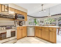 462 AMBLESIDE DRIVE - 12