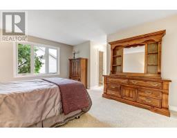 462 AMBLESIDE DRIVE - 21