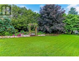462 AMBLESIDE DRIVE - 39